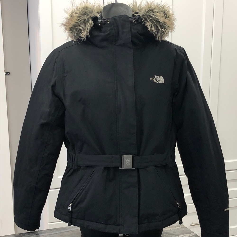 The North Face Black GooseDown Jacket – Detachable Faux Fur Hood – Women’s Small